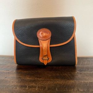 🦆 Vintage Dooney & Burke 🦆